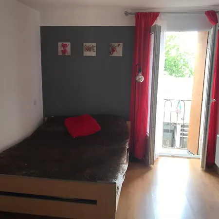 Chambre Calme En Centre Quarto em Acomodações Particulares