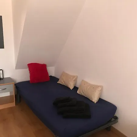 Chambre Calme En Centre Quarto em Acomodações Particulares